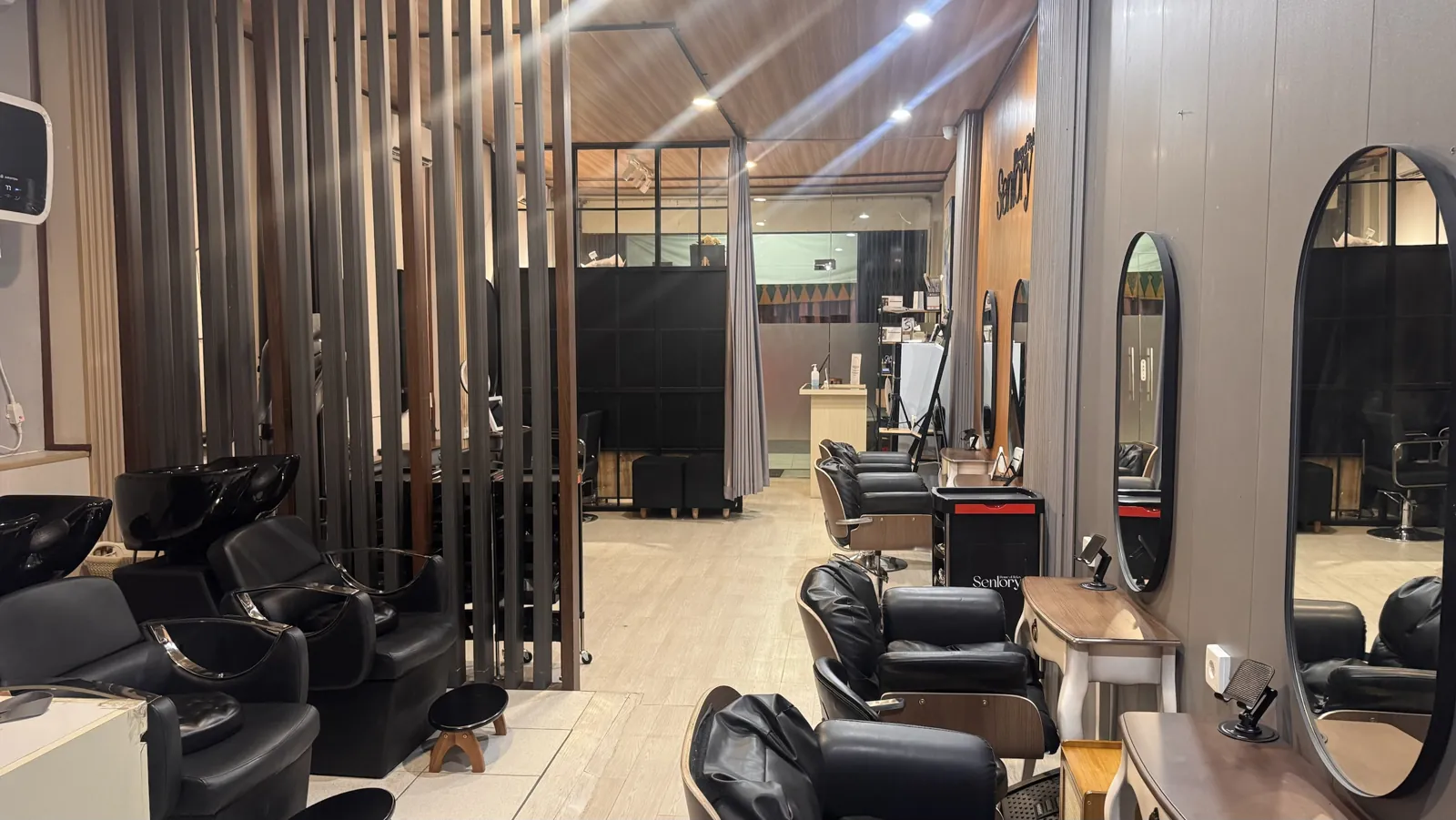 Hair Studio, ground floor